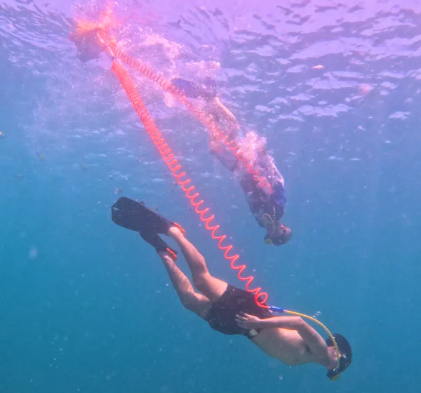 DiveBuddy used with a dive buddy. Portable Diving Compressor Snorkeling Diving Gear